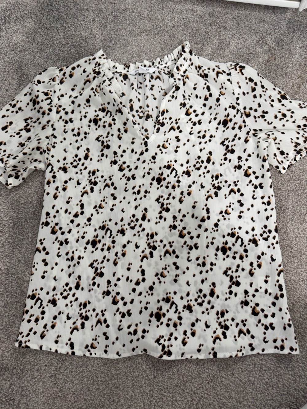 Nine West White Leopard-Spot V-Neck Blouse
